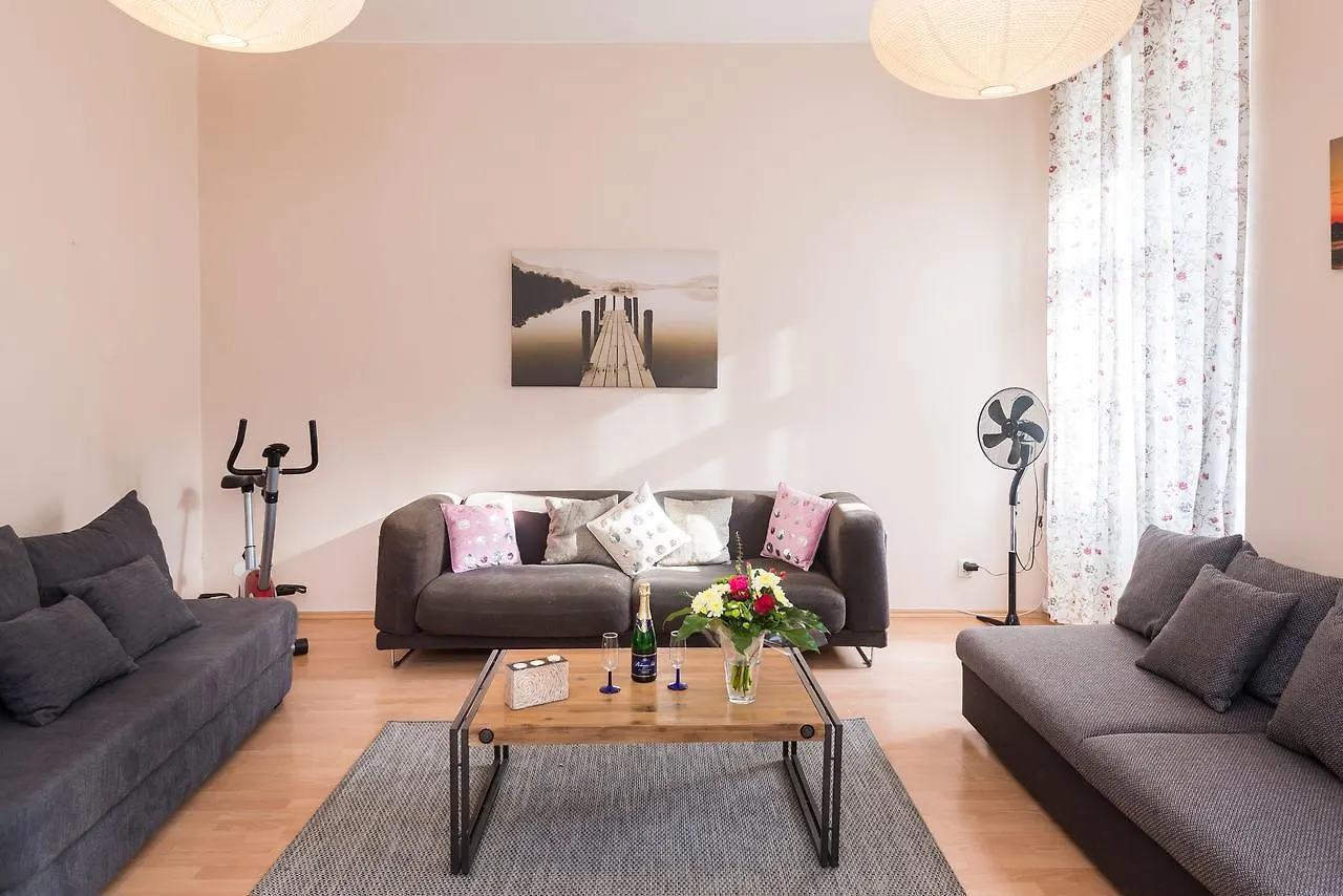 Spacious Apartments In The Heart Of Prague
