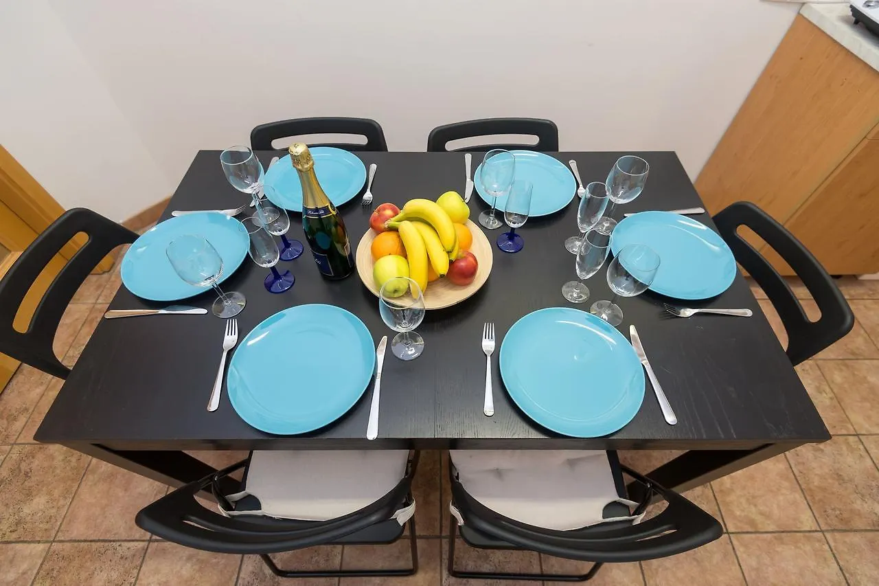 Spacious Apartments In The Heart Of Prague 0*,